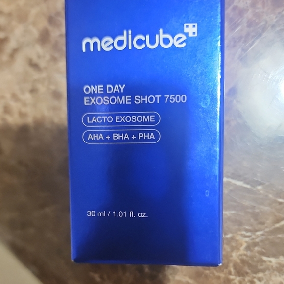 Blue One Day Exosome Shot 7500 - Picture 3 of 5